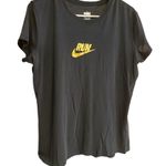 Nike Womens Black Short Sleeve Run Logo T-Shirt L Photo 0