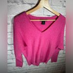 Tahari  100% 2- PLY‎ CASHMERE Sweater long Sleeve V- Neck Dark Pink medium Photo 1