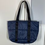 J.Crew factory Puffer Tote Bag in navy blue Photo 1