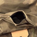 prAna Medium Layna Shorts Sage Camo Hi-Rise Hidden Pocket Stretch Elastic Waist Photo 6