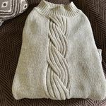 Kate Hill Womens Sweater Photo 4