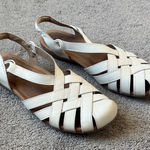 Earth Origins  Berri Cream Sandals SIZE 11M Photo 0