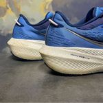 Saucony  Triumph 21 Women’s Blue Running Shoes Size 10 Photo 8