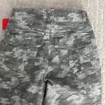 Spanx NWT NEW Camo Stretch Twill Ankle Cargo Pants green olive gray straight leg Photo 8