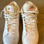 Nike  Blazer  Photo 1