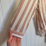 VIXBE Striped Dusty Pink/White Tie Front Button Up Cropped Shirt Size Medium Pink Photo 4