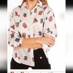 NWOT Vilagallo White Graphic Button Photo 1