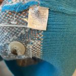 Entro cardigan size large Photo 3