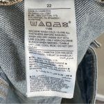 Old Navy NWT  Denim Shorts Womens 22 Light Wash High Rise Distressed Raw Hem Photo 6