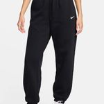 Nike Sweatpants Photo 0