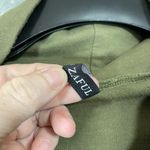 Zaful Women's Army Green Plus Size Cropped Sweatshirt - Size 3X - Cowl Neck Top Photo 4