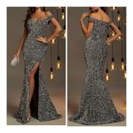 Gray Embellished Off Photo 1