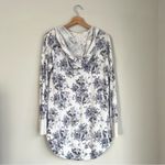Altar'd State Altar’d State Blue White Floral Hooded Cardigan Size Small Photo 3