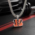 NFL Cincinnati Bengals 20Inch Necklace Pendant Cuban Chain Link Football Jewelry Photo 2