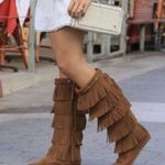 Minnetonka 5-Layer Fringe Boot, Sz 6 Photo 0