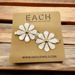 NEW EACH Jewels Barrettes Perfectly Pearl Daisy Flower White Gold Flirty Twee White Photo 0