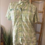 Women's No Fly Zone Short Sleeve Shirt Plaid Medium Green White Photo 0