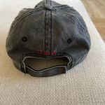 Buckle USA hat Photo 1