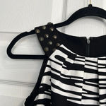 Robbie Bee Black and White Knee Length Dress - Size 4P Photo 1