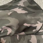 Athleta  Women’s Ultimate Printed Bra Photo 3