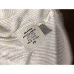 Lanston White Ribbed V Photo 5