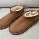 UGG Ultra Mini Boots Photo 0