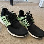 Nike Women’s Air Prestos (MINT/BLACK) (size:8) Photo 2