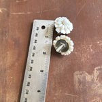 None Vintage white glass cluster flower clip on earrings Photo 6