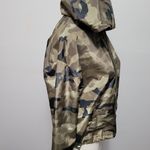 Buckle Ashley camo cropped windbreaker jacket size medium Photo 4