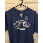 Hooters New Women’s Vintage Tee from Madeira Beach Florida Size Large Photo 1