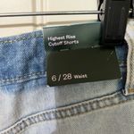 Wild Fable  Denim Shorts High Rise Cutoff Distressed Light Wash Size 6‎ Photo 2
