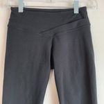 Ryu  Apparel Black Fitted Leggings Photo 5