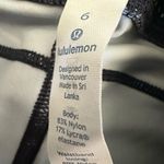 Lululemon  Galaxy Print Athletic 3 Quarter Leggings with Pockets Womens 6 Photo 11
