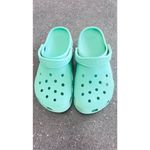 Crocs pink clogs shoes size 7-9 Photo 1