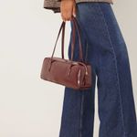ASOS - burgundy patent faux leather elongated shoulder bag Photo 4