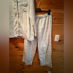 Victoria's Secret  2 PIECE LONG SLEEVE PAJAMAS SET WOMEN'S SIZE L Photo 2