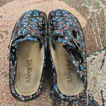 Alegria  By PG Lite Patent Leather Butterfly Shoes Buckle Clogs Mules Size 6- 6.5 Photo 4