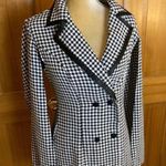 NWT, Lavishly Paris Women’s Designer Houndstooth Cloak Style Blazer. Photo 3