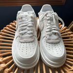 Nike Sneakers Photo 2