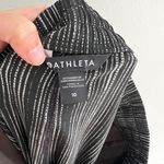 Athleta - Arrival Pant Amara Stripe Black Athletic Outdoors Travel Casual Gym Photo 5