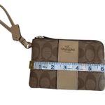 Coach Signature Brown Wrist Wallet Cream Sparkle Patent Leather Accents Hang Tag Photo 8