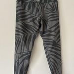 Aerie Chill Play Move Leggings Tropical Leaf Print Size Large Athleisure Comfort Photo 1