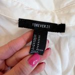 Forever 21 NWOT F21 Solid White Twist Front Short Sleeve Blouse Size Medium Photo 3