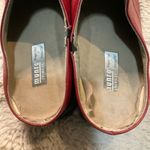 Munro  Red Leather Mule Heels Size 9 Women's‎ Slip On Comfort Shoes Rubber Sole Photo 6
