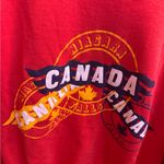 Women’s Vintage Niagara Falls & Canada Sweatshirt Size Medium Red Photo 1