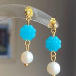 Handmade quality mini Czech glass flower beads & natural freshwater pearls chic boho vintage style dangle earrings🩵 Photo 0