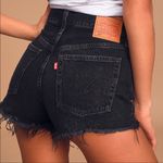 Levi's • 501 original high rise black cut-off denim shorts sz 32 Photo 2