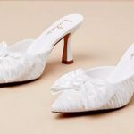 White Satin Textured Bow Heel Mules! Size 11 Photo 0