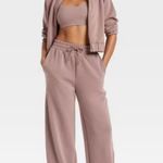 All In Motion Target Athletic Wear Set Photo 1