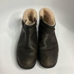 UGG  Benson boot‎ oiled leather shearling lined waterproof size 9.5 Photo 3